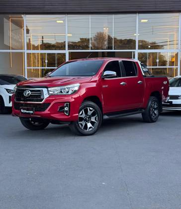 TOYOTA HILUX 2.8 SRX 4X4 CD 16V DIESEL 4P AUTOMÁTICO TOYOTA HILUX 2.8 SRX 4X4 CD 16V DIESEL 4P AUTOMÁTICO